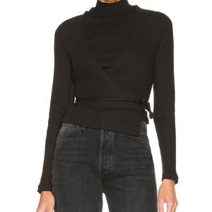 Veviter Rob Set - Revolve. Levi Brand.